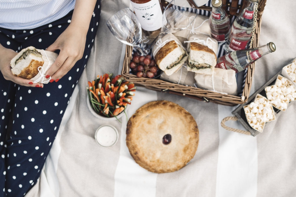 pack the perfect picnic