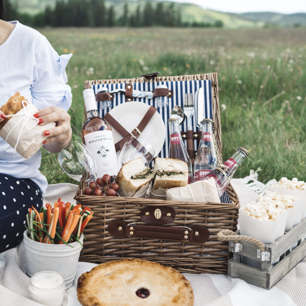 pack the perfect picnic